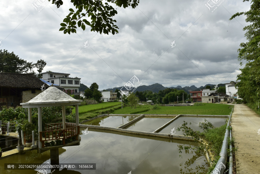 麻怀村屯上