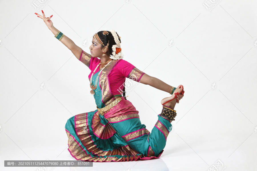 印度舞蹈演员画像