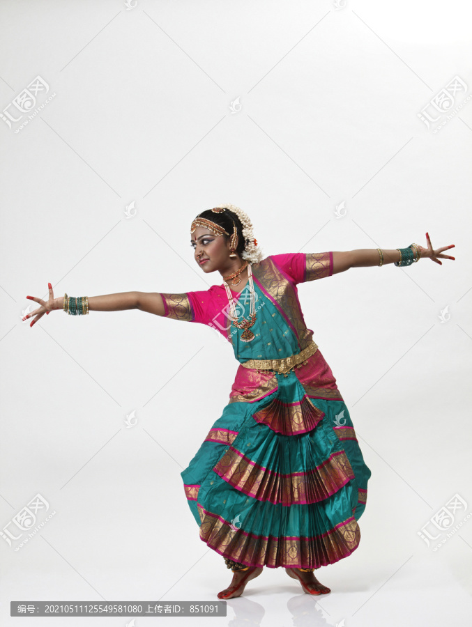 印度传统女舞者
