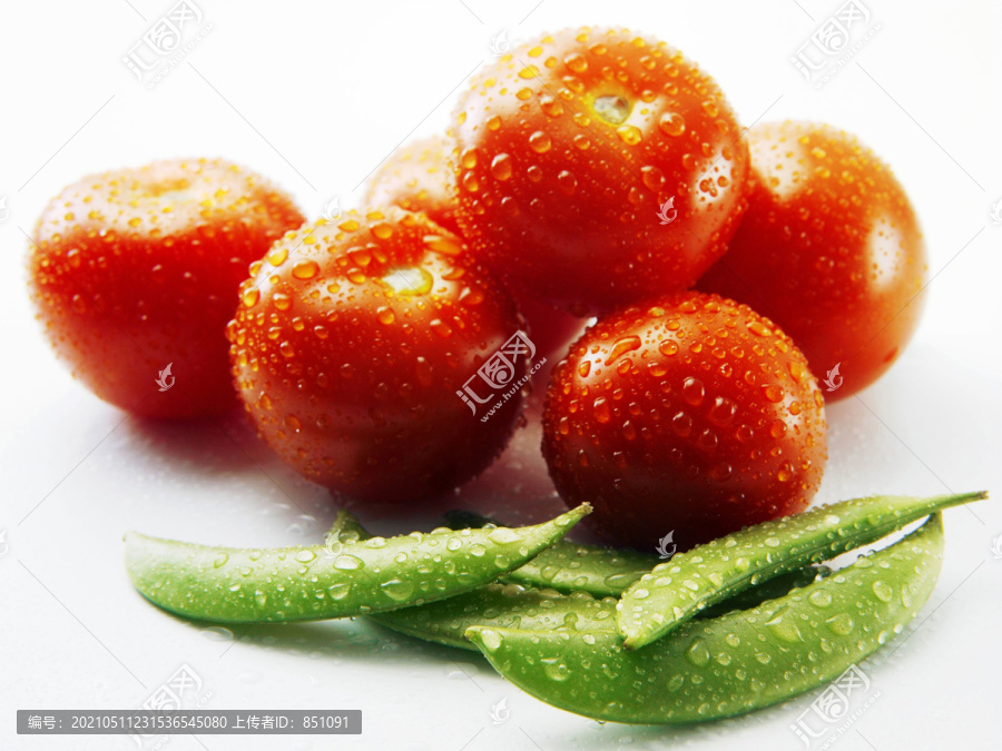 西红柿和青豆