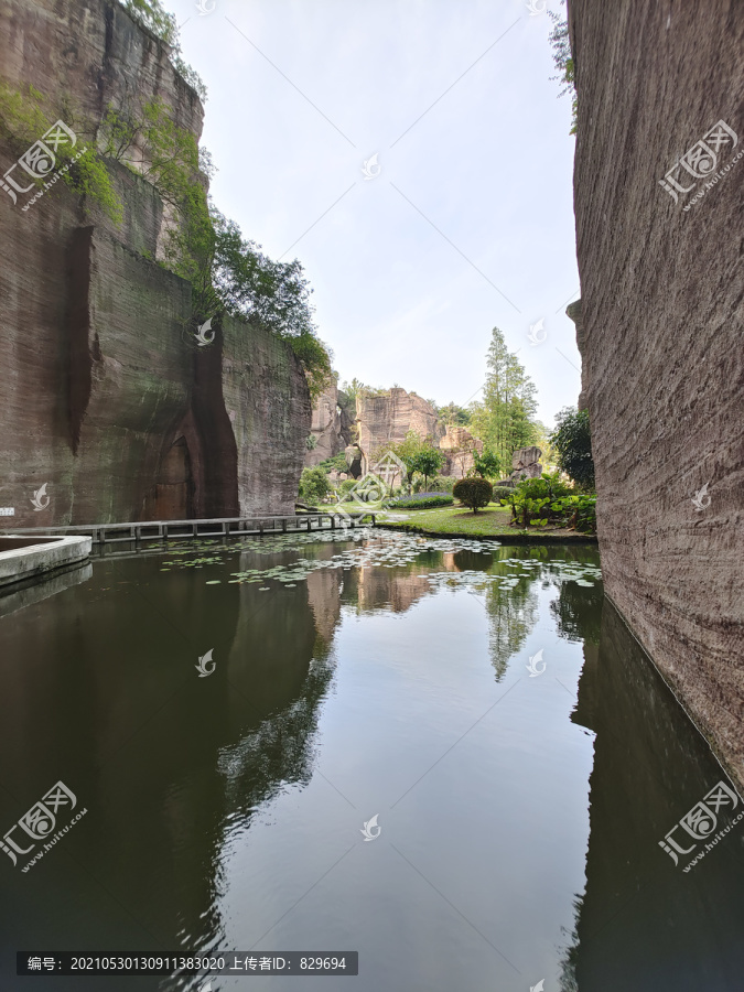 莲花山