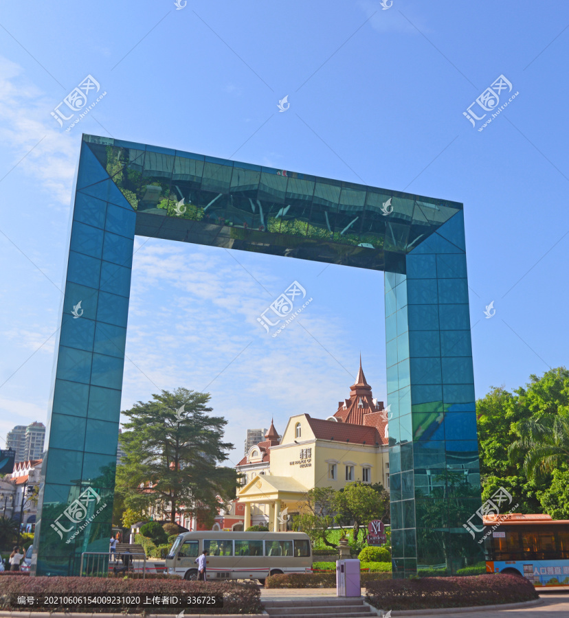 深圳世界之窗玻璃凯旋门