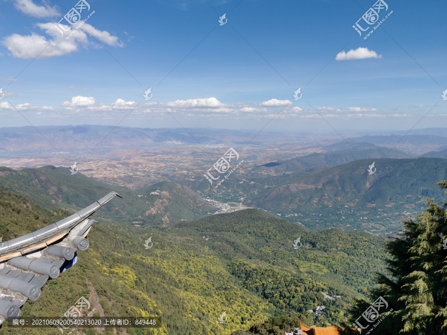 鸟瞰远山青山鸡足山