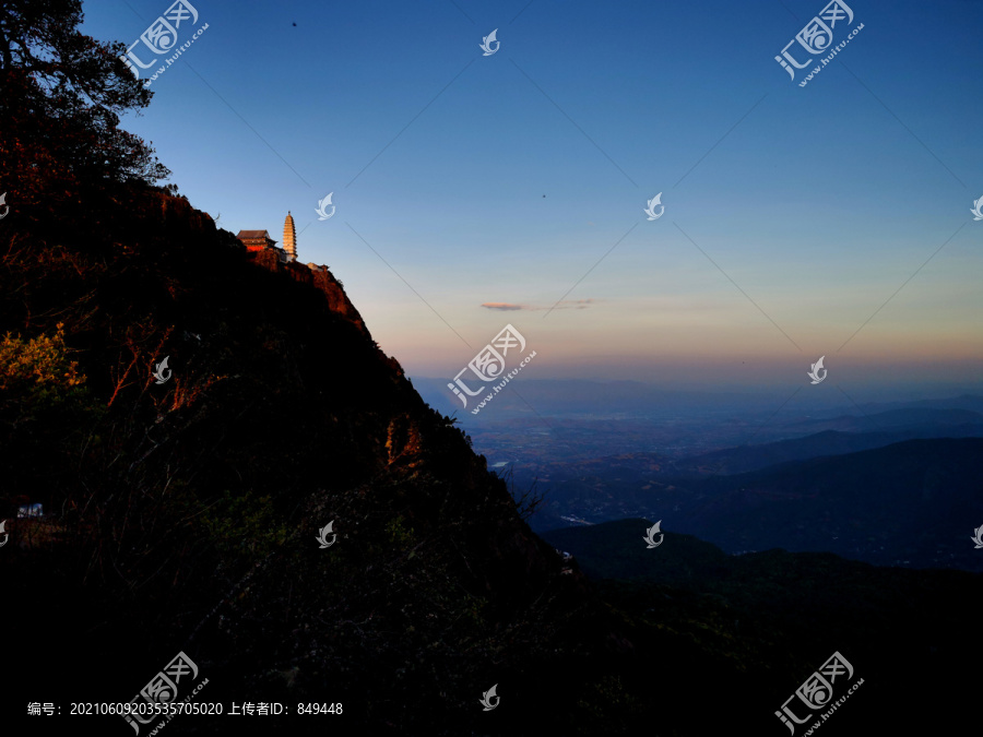 鸡足山