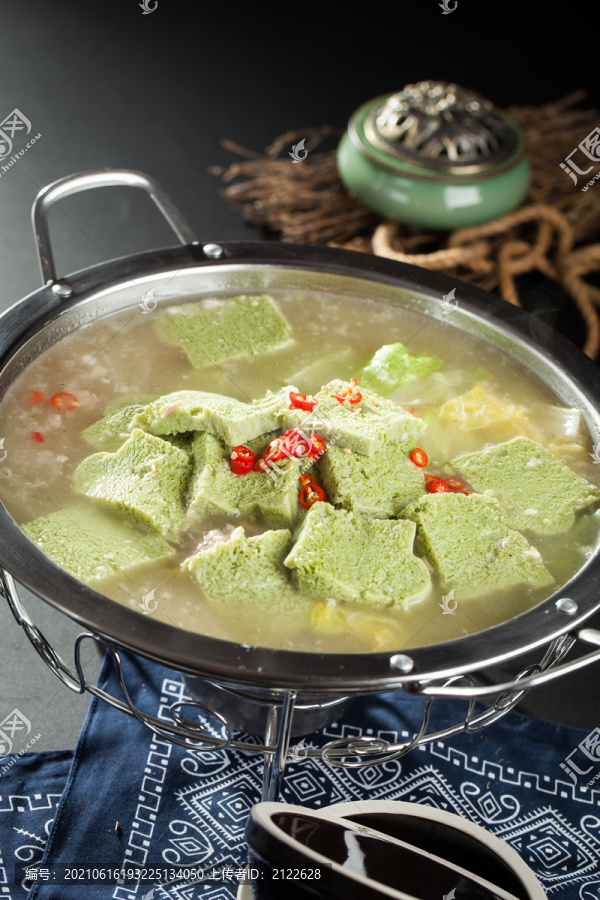 綠豆腐燉娃娃菜
