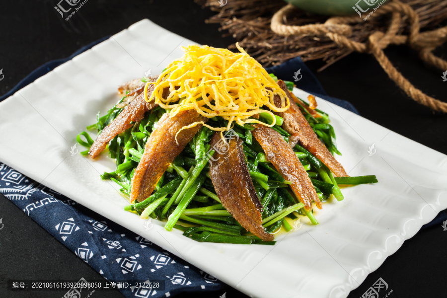 手撕黃魚(yú)炒韭菜