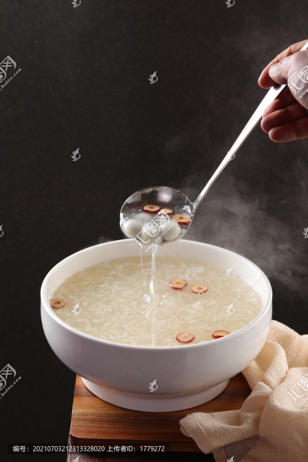 米酒汤圆