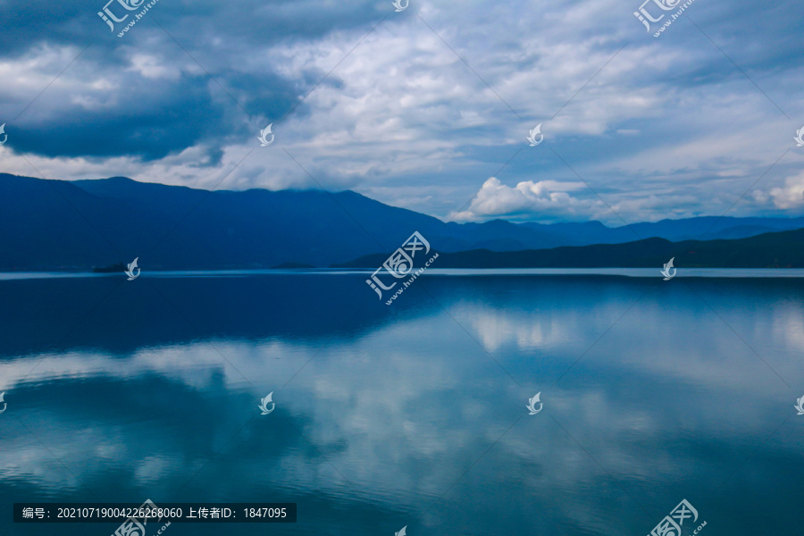 泸沽湖风光壁纸