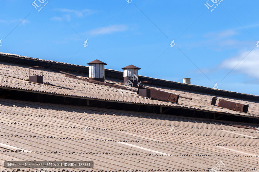 石棉瓦屋顶