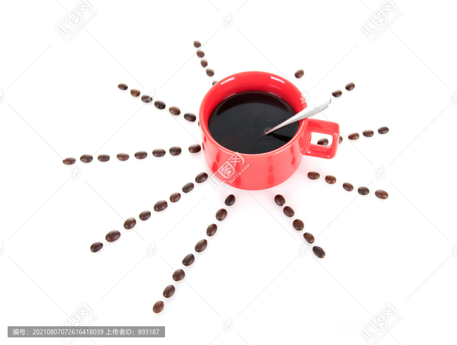 咖啡豆摆成的太阳形象