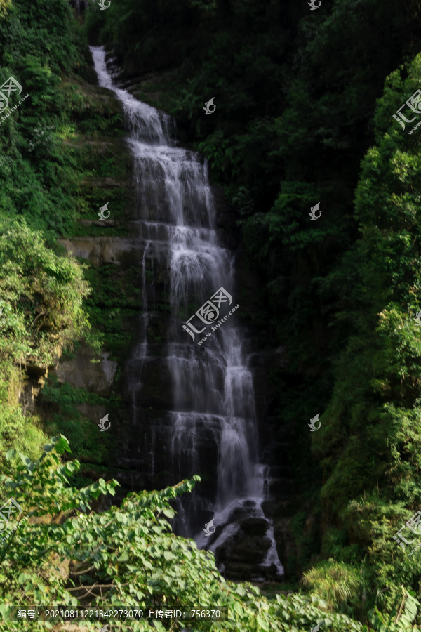 黃連河瀑布