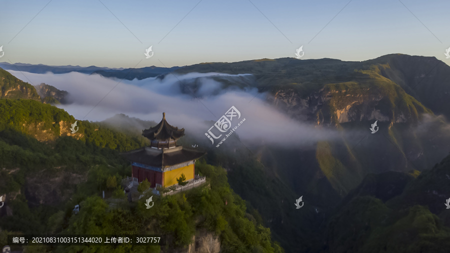 大山里的寺庙