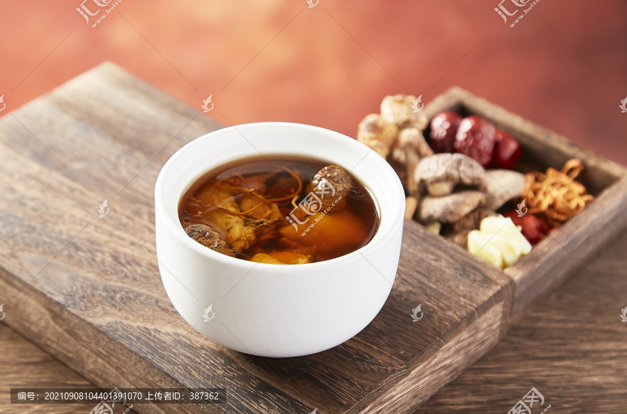 菌菇雞湯