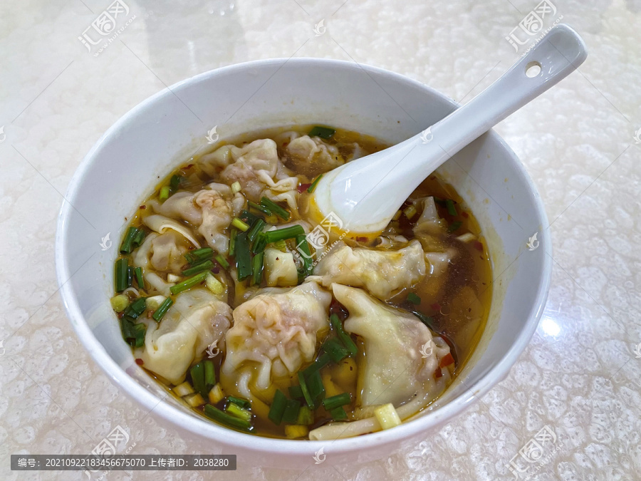 红油馄饨