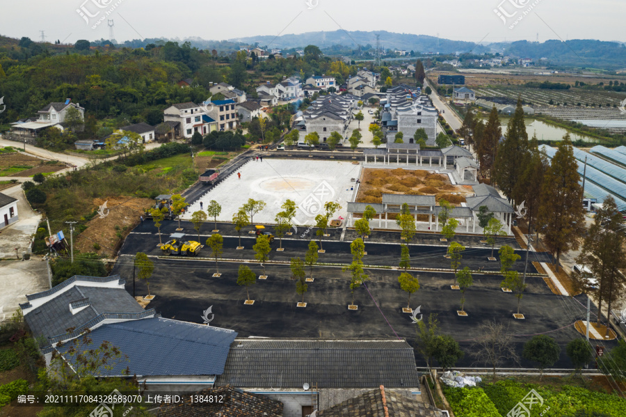 广场建设工地