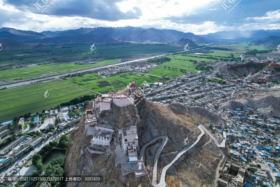 西藏日喀则江孜县城宗山古堡