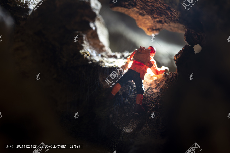 山洞探险