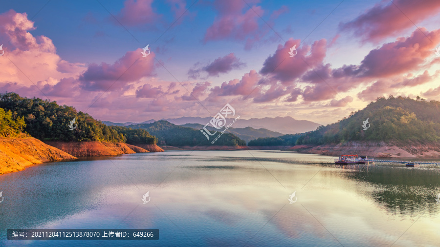紫霞湖景