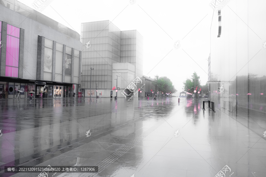 雨中的杭州街道