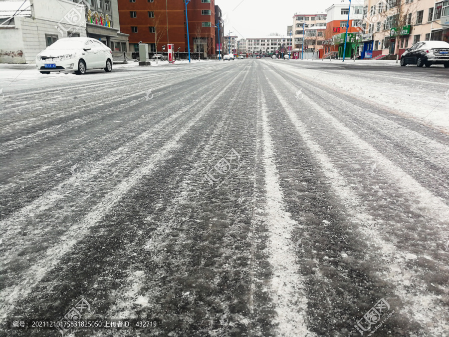 北方结冰路面