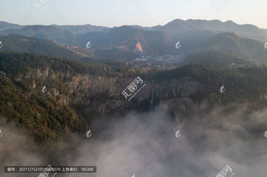 雪窦山