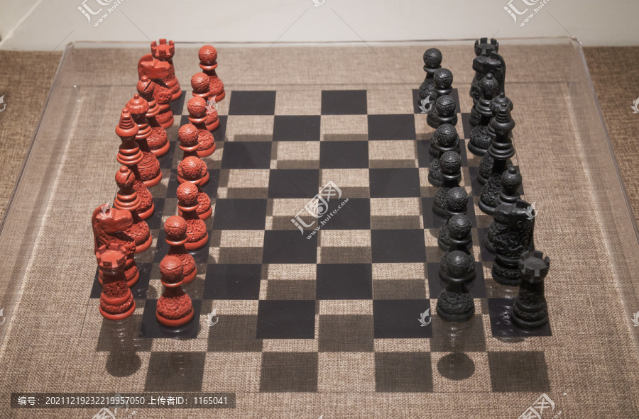 雕漆工艺国际象棋