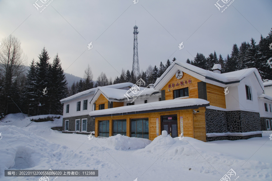 雪乡雪房子东北旅游雪景