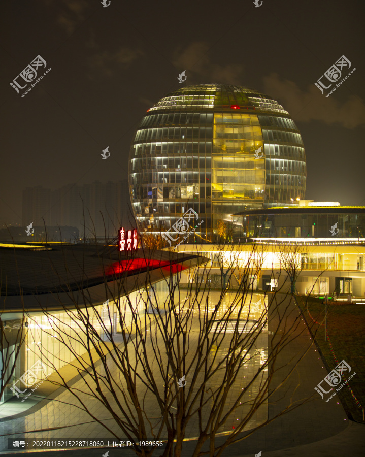 嘉兴火车站夜景