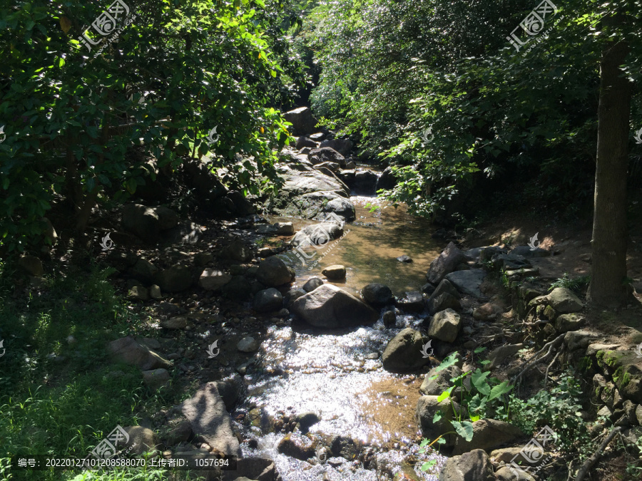 新会石涧大石头景区