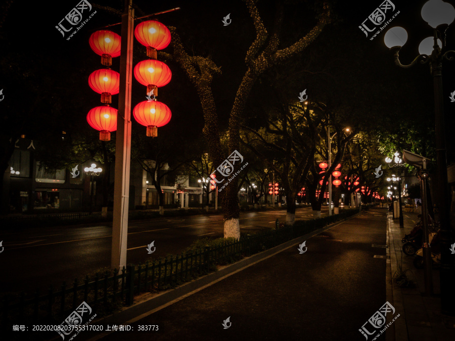 街道路边红灯笼