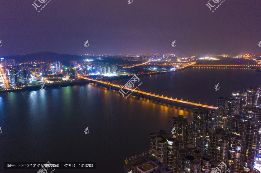 航拍湖南长沙湘江风光带夜景