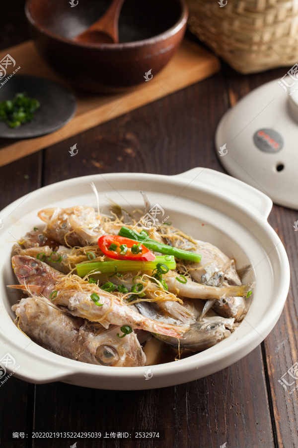 潮式雜魚煲