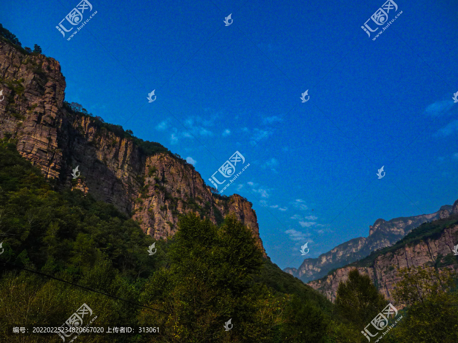 河南大别山云台山风景区郭亮村