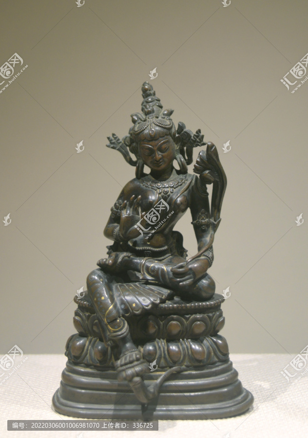 藏传佛教清代绿度母铜像