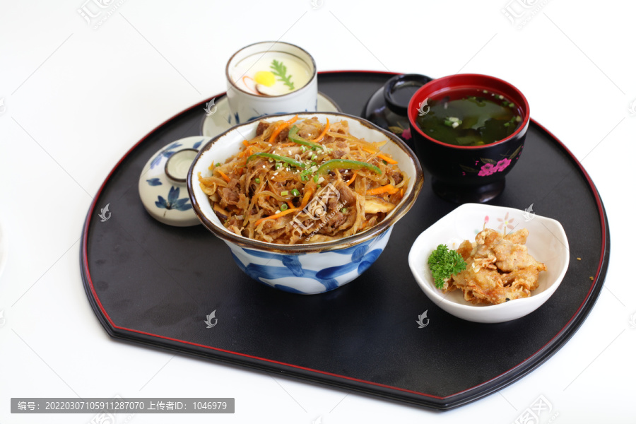 牛肉饭套餐定食