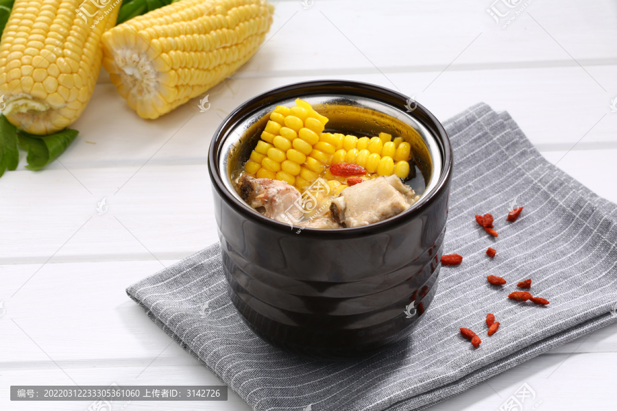 玉米筒骨汤