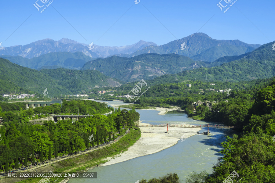 俯瞰都江堰景区全景