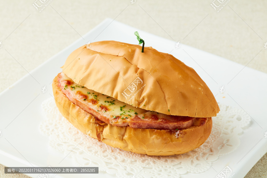 芝士牛肉包