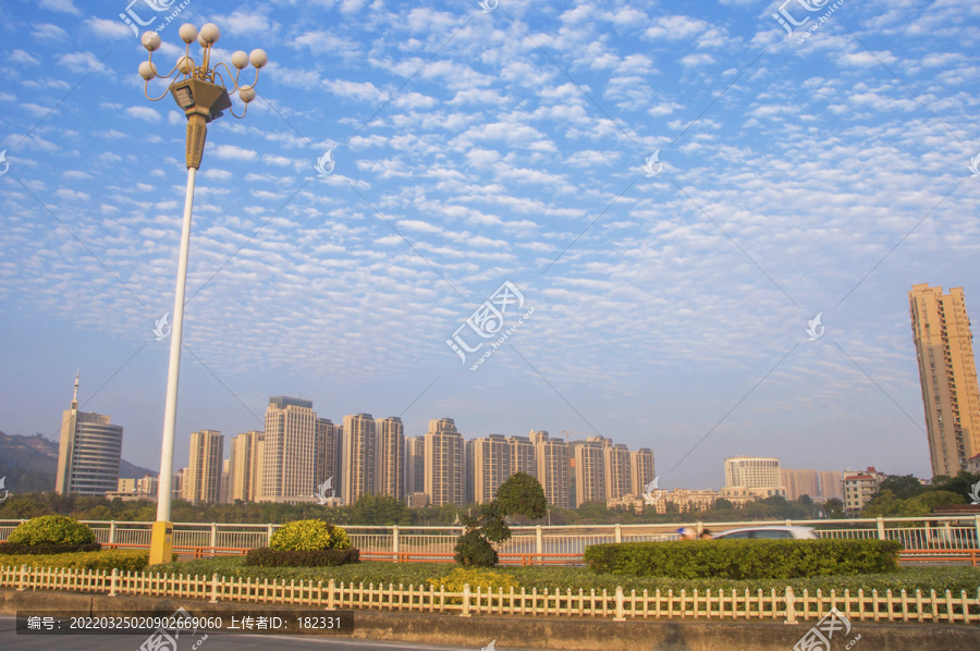 南安城区楼房天空风景