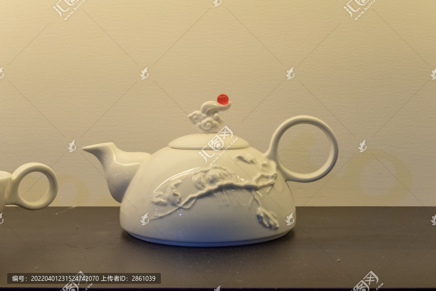 琉璃茶壶