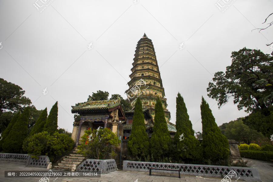 广胜寺飞虹塔