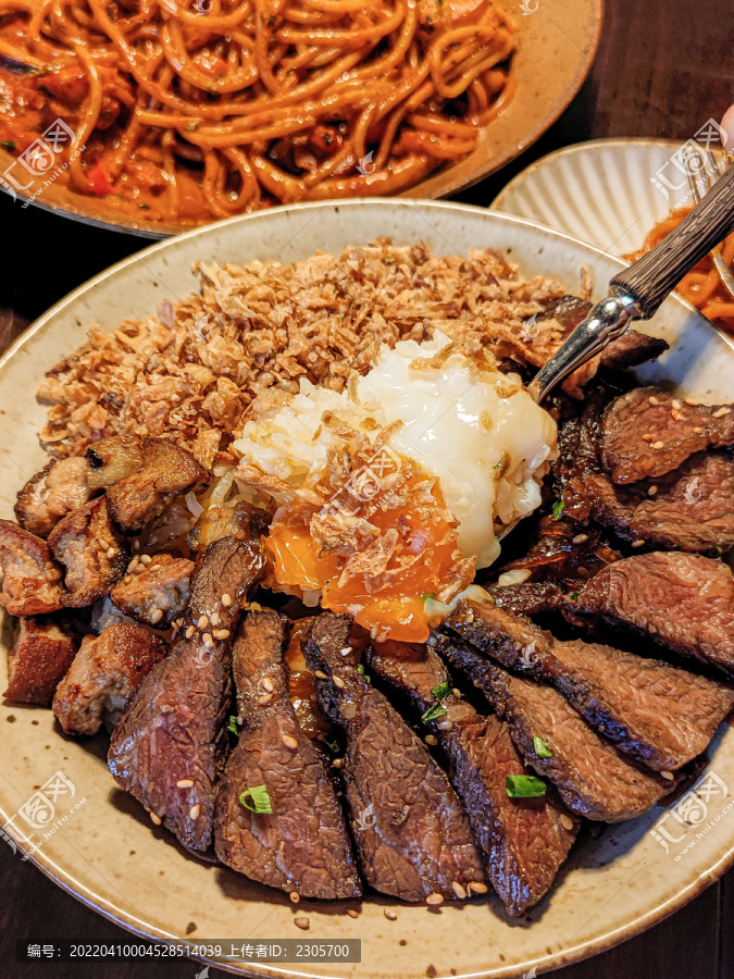 谷饲牛小排鹅肝饭