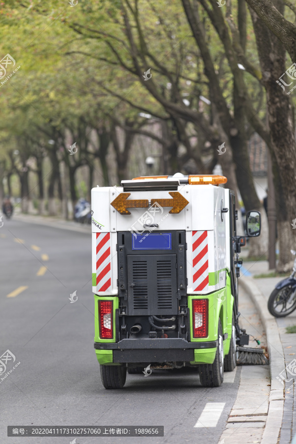 马路清扫车