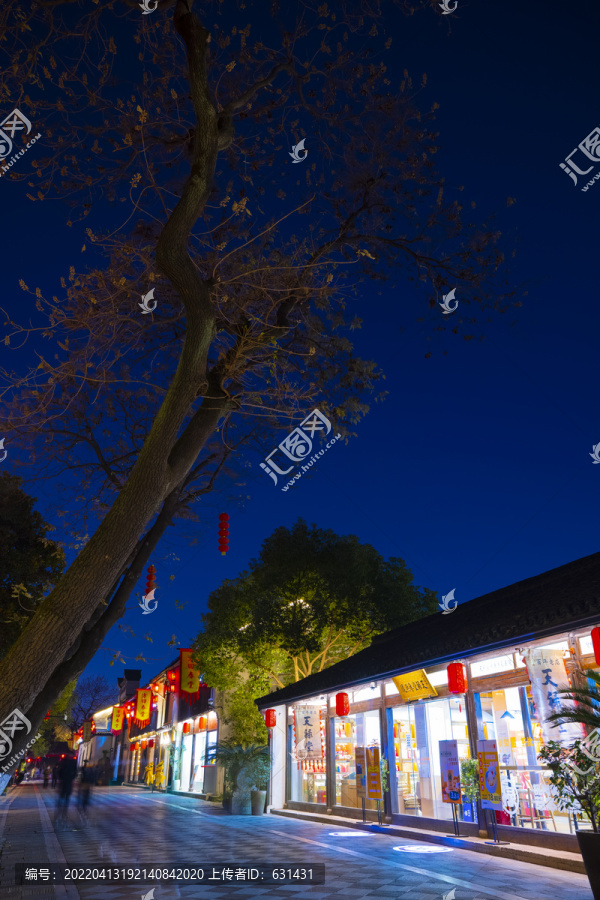 古镇古村老房子建筑夜景