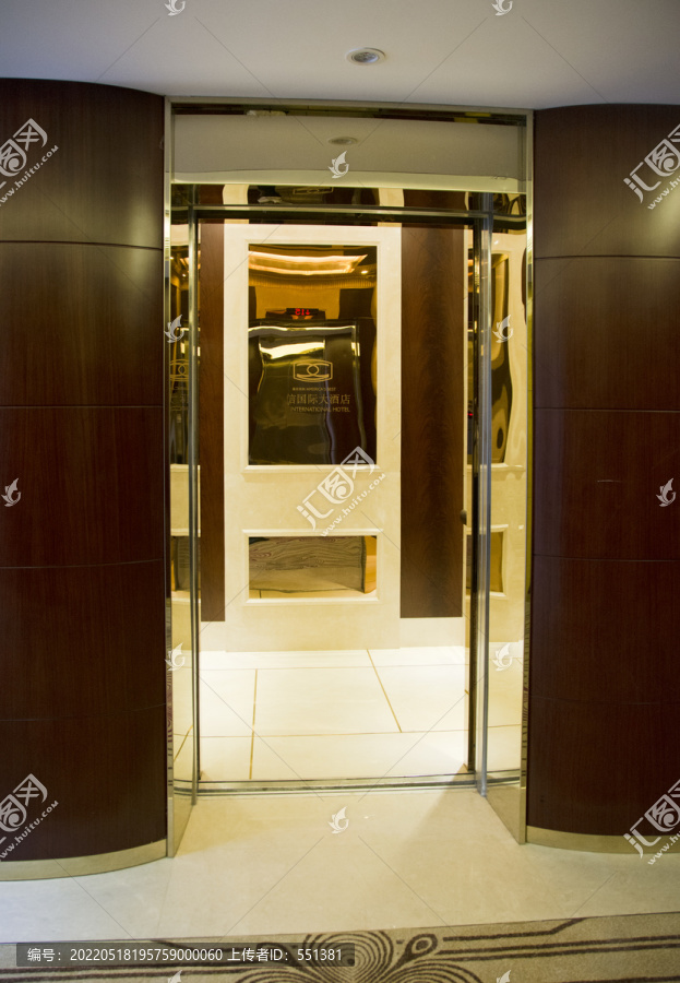 酒店宾馆电梯门厅