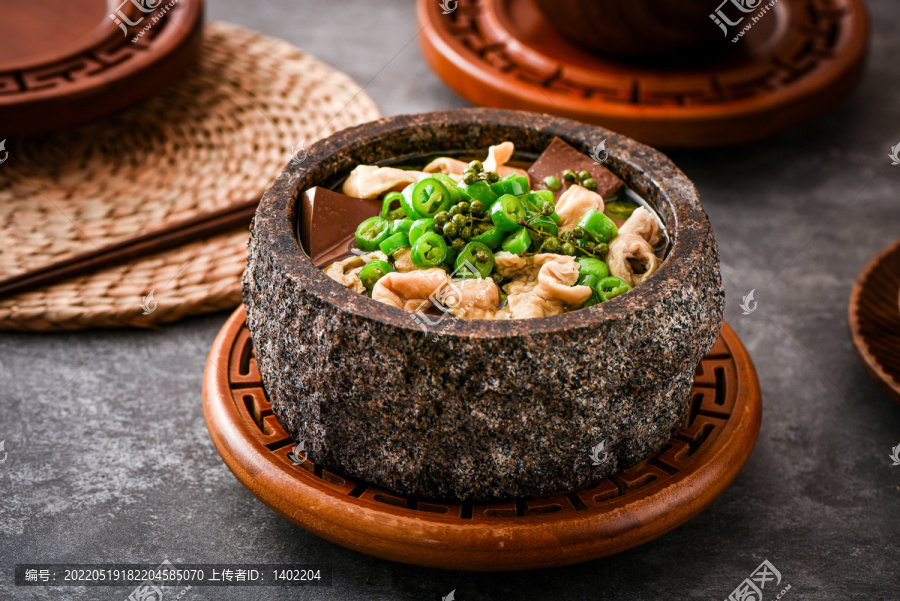 石鍋鮮椒肥腸