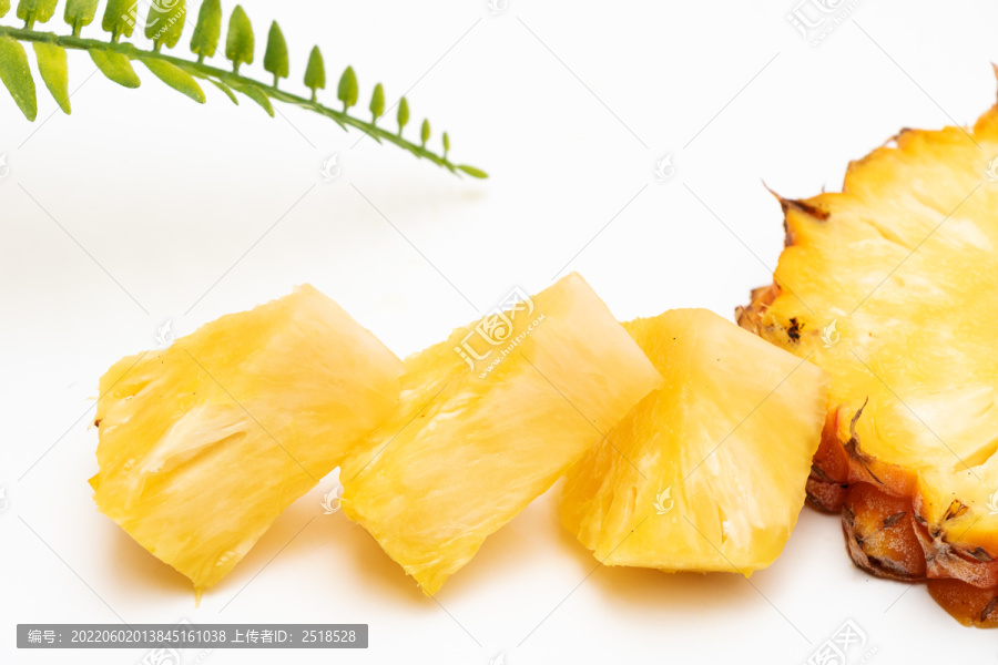 新鲜菠萝切片水果