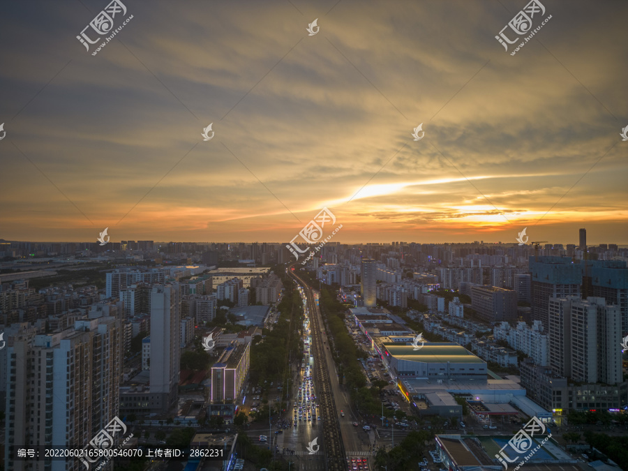 海南城市晚霞夜景