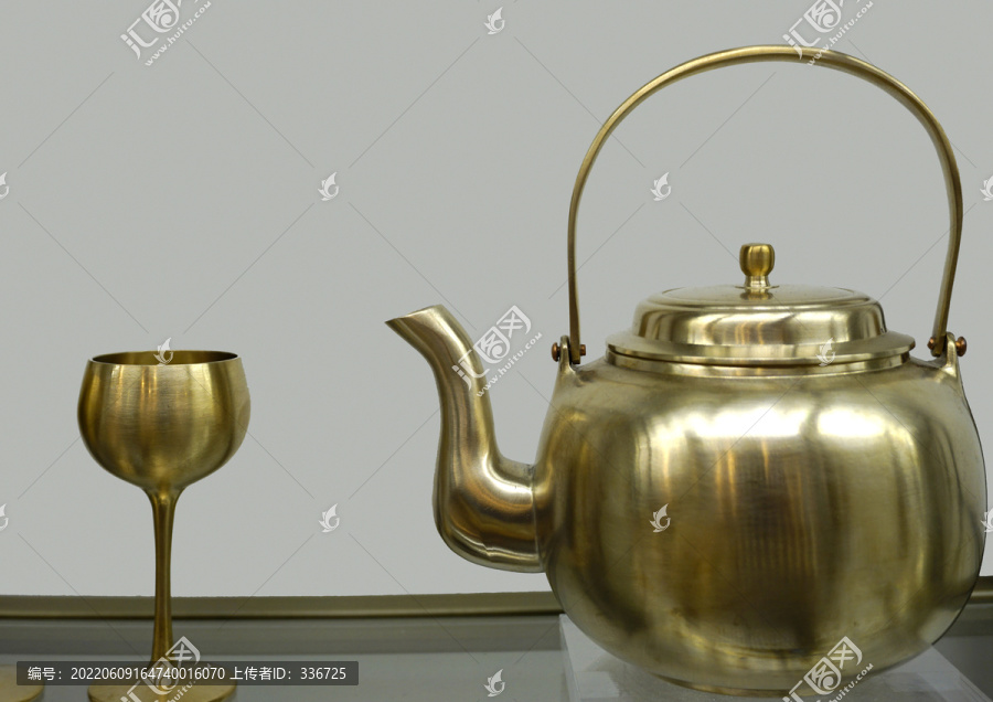 韩国传统工艺品铜制茶具