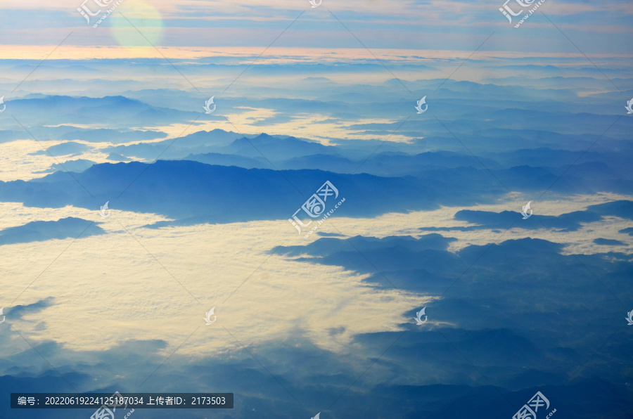 云海山峰